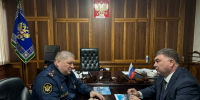 В Управлении Федеральной службы судебных приставов по Кабардино-Балкарской Республике состоялась рабочая встреча с участием руководителя УФССП России по Кабардино-Балкарской Республике Ахмата Бауаева и начальника УФСИН России по Кабардино-Балкарской Республике Александра Демидова. - УФССП