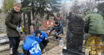Участники проекта «Хранители наследия» начали благоустраивать могилы Героев СССР в Луганске