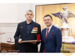 Десантнику-фотографу за работы на Ставрополье, Белгородчине  и в КЧР вручили Золотую медаль «Достойному»