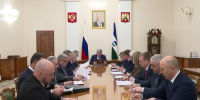 Казбек Коков провел совещание с руководителями городов и районов республики - РИА Кабардино-Балкария